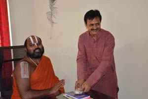 ANNADANAM-With-Ahobila-Jeeyar-Swamiji
