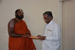 HH-Ahobila-Jeeyar-Swamiji-Receiving-Annadanam-Donation