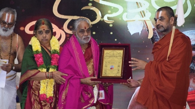 JEEYAR AWARD 2017 - Sri Bramhasri P.B. Vijaya Raghava Sastri Garu