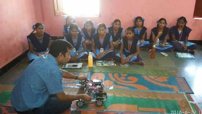 Kids from Allampally and Beersaipet get the taste of Artificial Intelligence