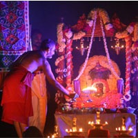 Happy Sri Jayanti! Swamiji’s message on three statements of Sri Krushna