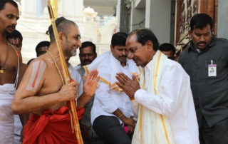 Chief Minister, K Chandrashekar Rao Garu visits Sri ChinnaJeeyarSwamiji