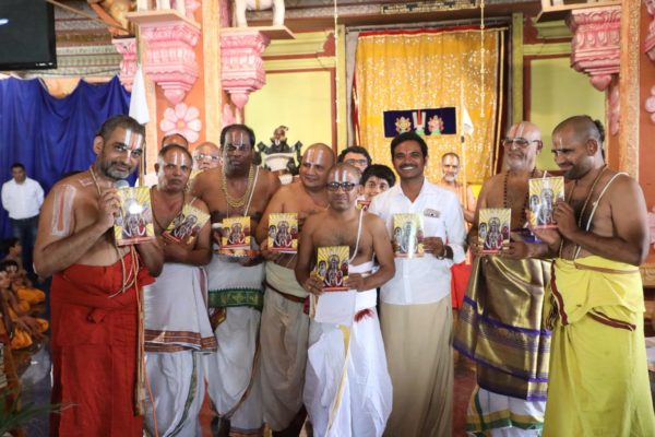 Ramanujacharya – Ageless - Vedic - Wisdom - at - the - age - of - 16- Swamiji-with-devotees