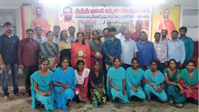 Gurukulam children takes steps to learn English 1