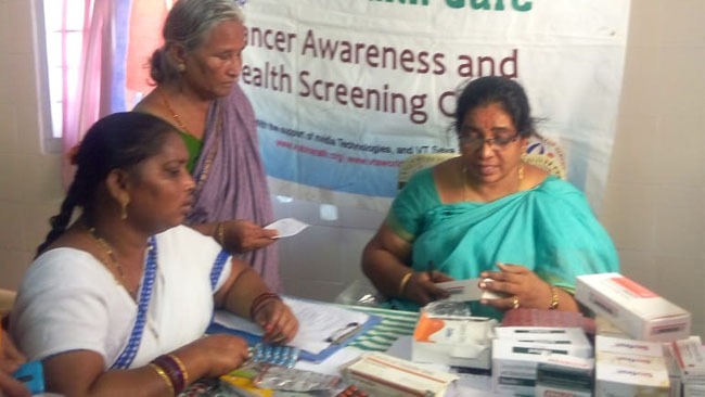 Mahilaarogya Vikas conducted a Medical Camp at Khaza Village Guntur