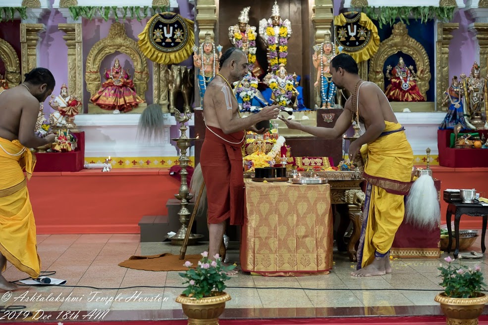 HH- Chinna-Jeeyar-Swamiji-with-Gopiswami