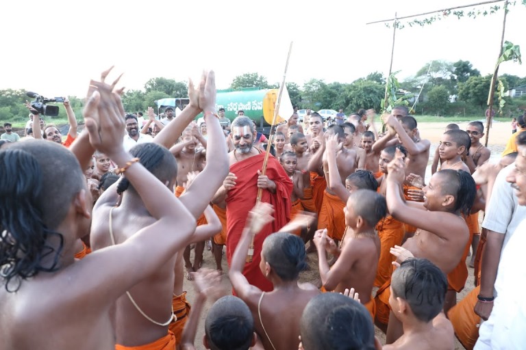 Janmashtami – Sri Krushnastami Utti Celebrations HH Chinna Jeeyar Swamiji Vedic students