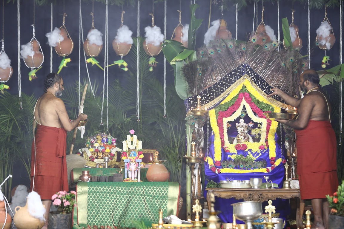 Janmashtami – The Two Elephants HH Chinna Jeeyar Swami ji HH Ahobila Jeeyar Swamiji