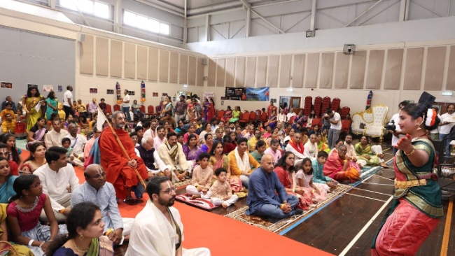 Divine Arrival of HH Chinna Jeeyar Swamiji in Manchester UK