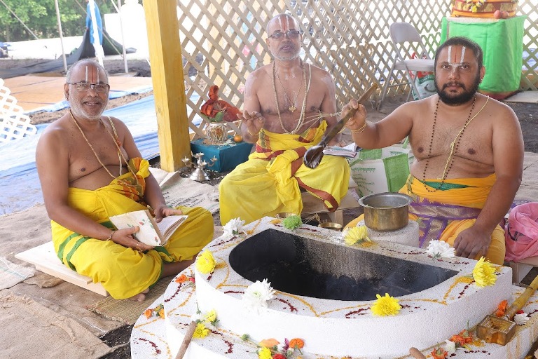 Quad City Hindu Temple Chathurveda Mahayajna Vedic Scholars Quad City Hindu Temple Chathurveda Mahayajna Vedic Scholars
