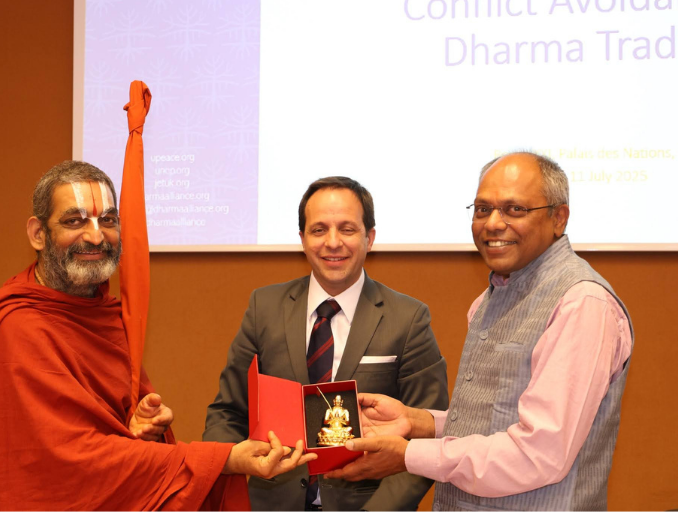 Giving Idol of Sri Ramanujacharya