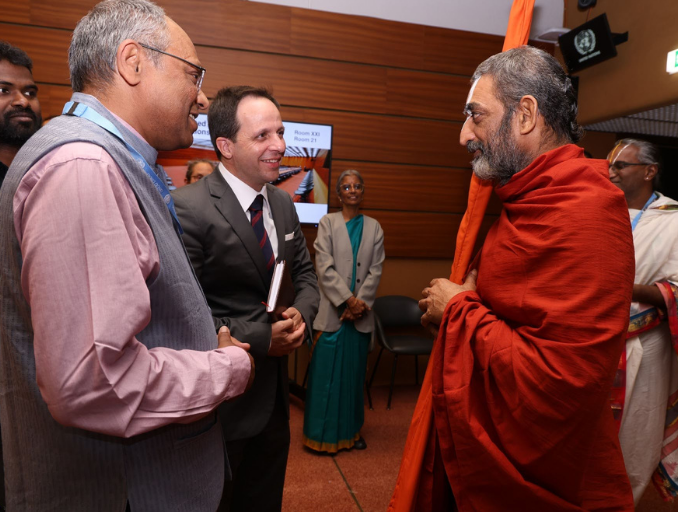 HH Chinna Jeeyar Swamiji Talking with Panelists