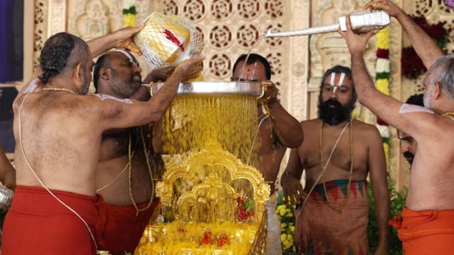 HH Chinna Jeeyar Swamiji Sahasra Kalasa Abhishekam