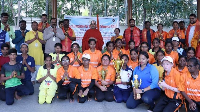 HH blesses Netra College team for wining cricket state level