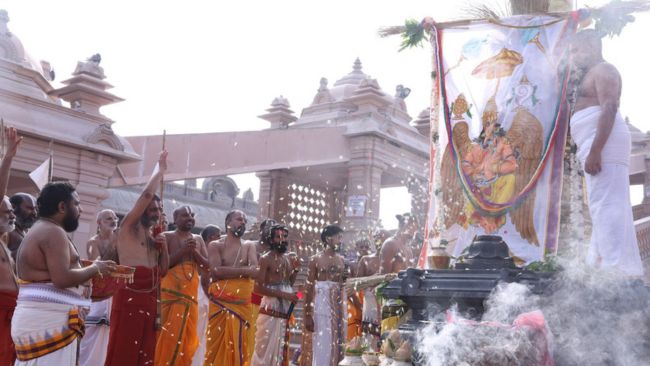 Dwajarohanam HH Chinna Jeeyar Swamiji Samatha Kumbh 2026