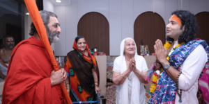 Sacred Moments: Acharya’s Visit to Aniruddhacharya Ji’s Ashram