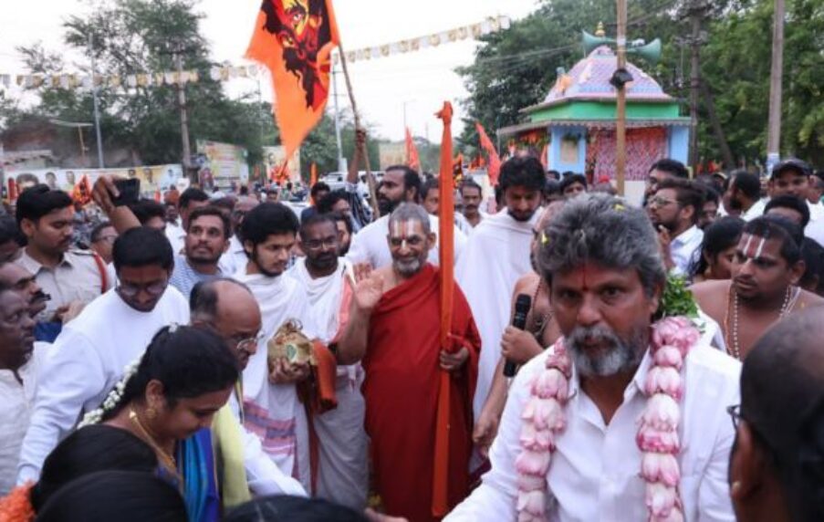 Grand Welcome to Swamiji
