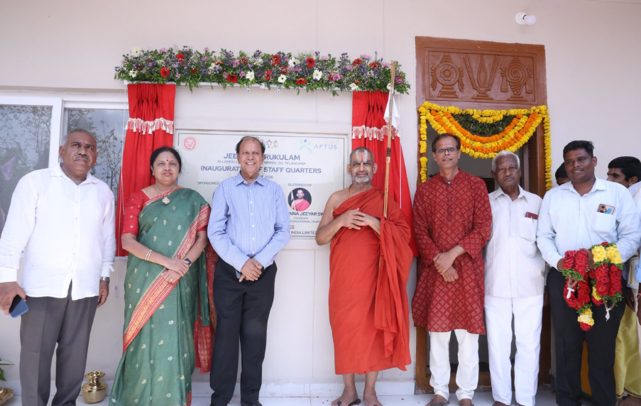 Swamiji Inaugurates Teachers’ Quarters at Allampalli