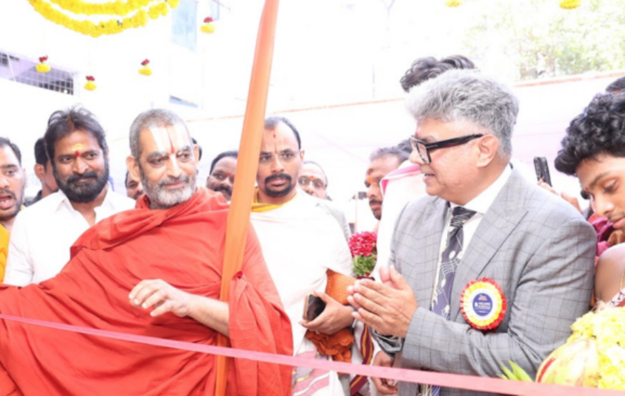 Swamiji Inaugurates Wellness Hospitals