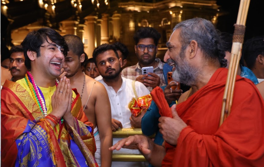 Sri Bageshwar Dham Sarkar’s Divine Visit to the Statue of Equality