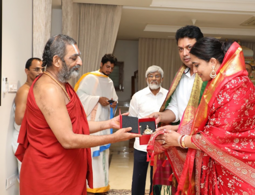 Former Tripura CM Receives Swamiji’s Blessings