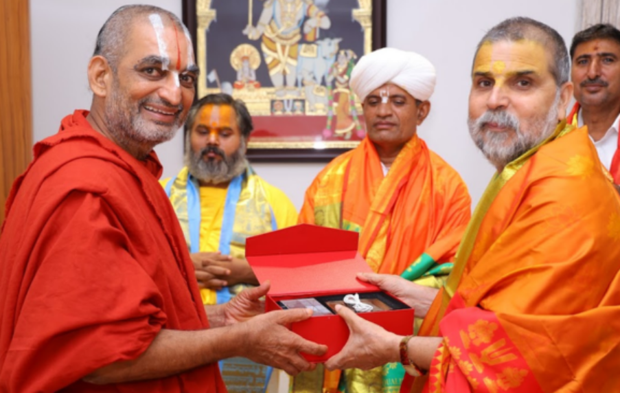 Sri Mahanth Devendra Prasad Ji Visits Statue of Equality