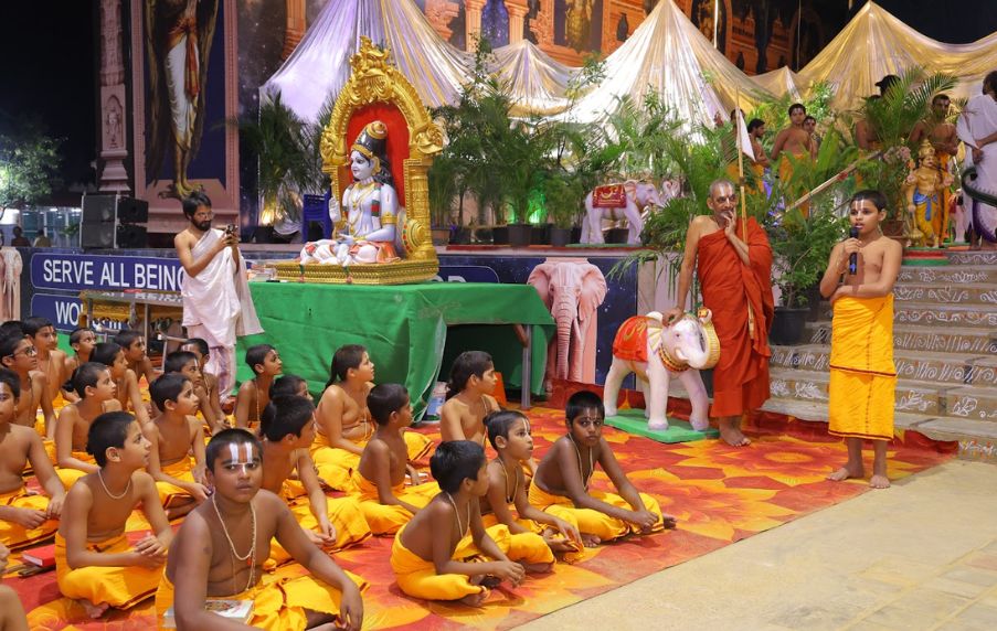 Sarannavaratri Day 2 – Veera Lakshmi